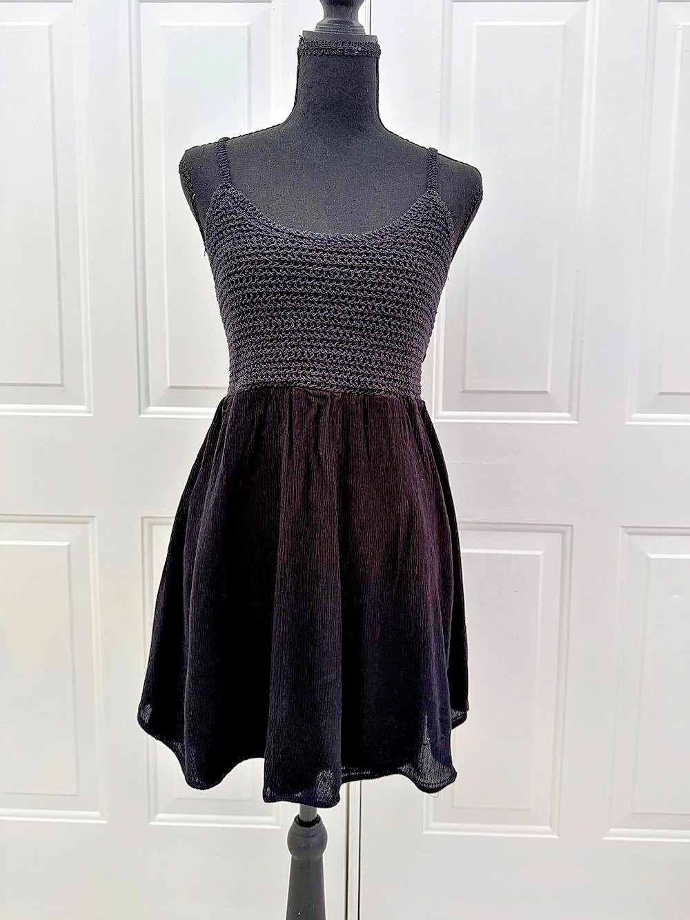 Garage Black Mini Dress Size Medium Like New